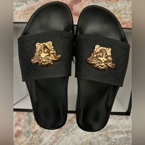 Versace Palazzo Slides